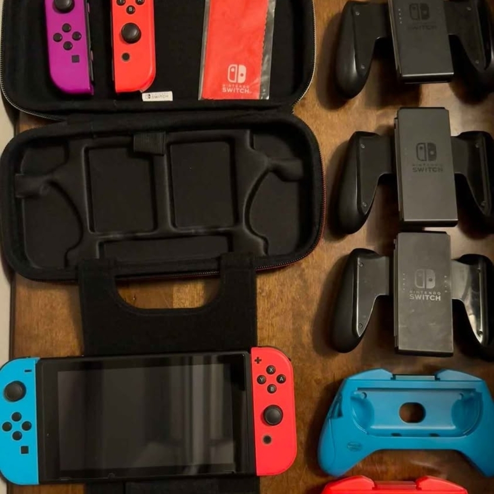Nintendo Switch Console HAC-001(-01) 32GB + 256GB MicroSD (Accessories Included)